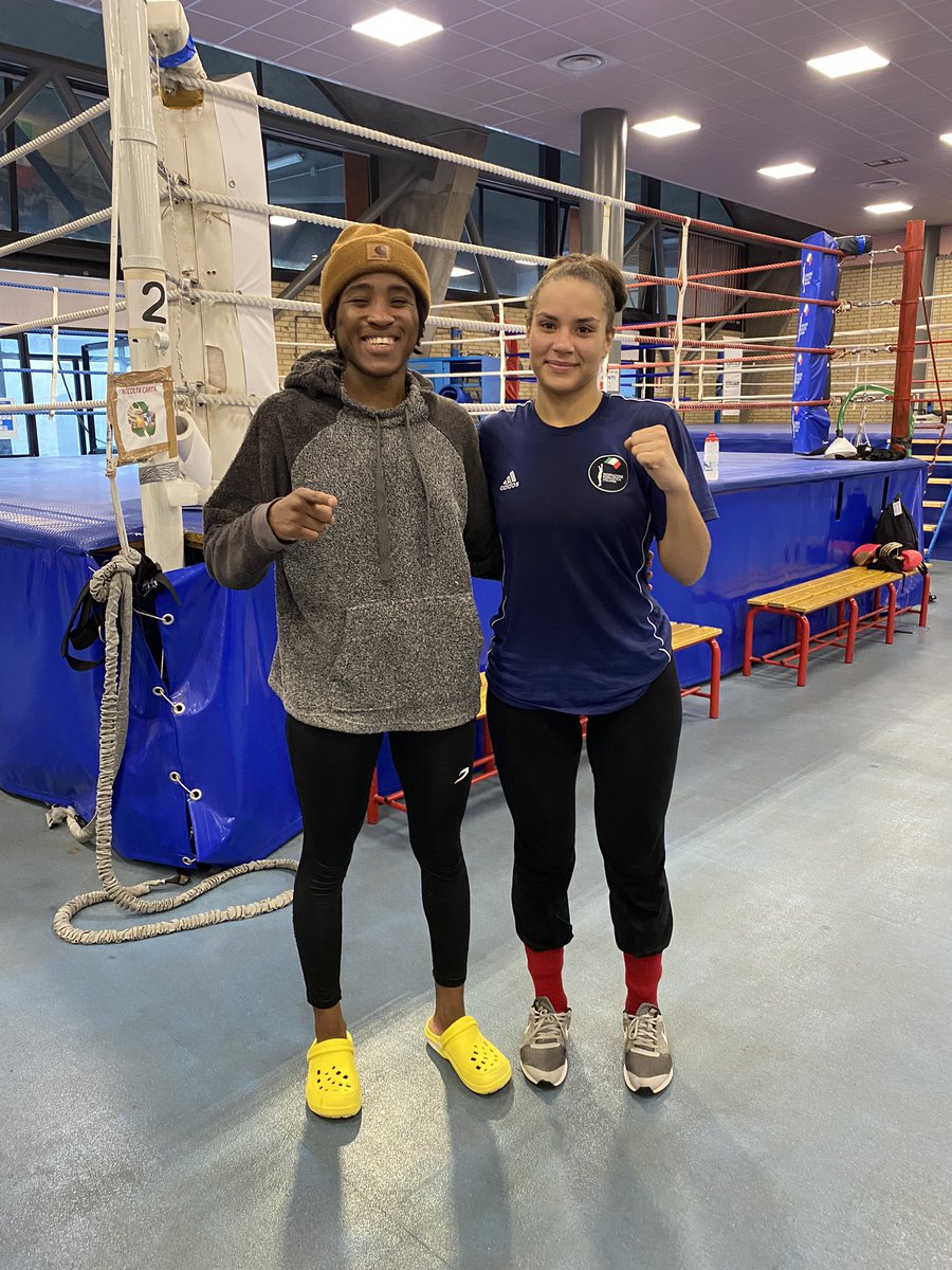 CindyNgamba's tweet photo. Italy training camp PENDING, Sparring, bags, run’s, S&amp;C , laugh, memories, experience’s, tourist. God willing, I’m always grateful🙏🏾🔋 https://t.co/vOOlKPhuLP