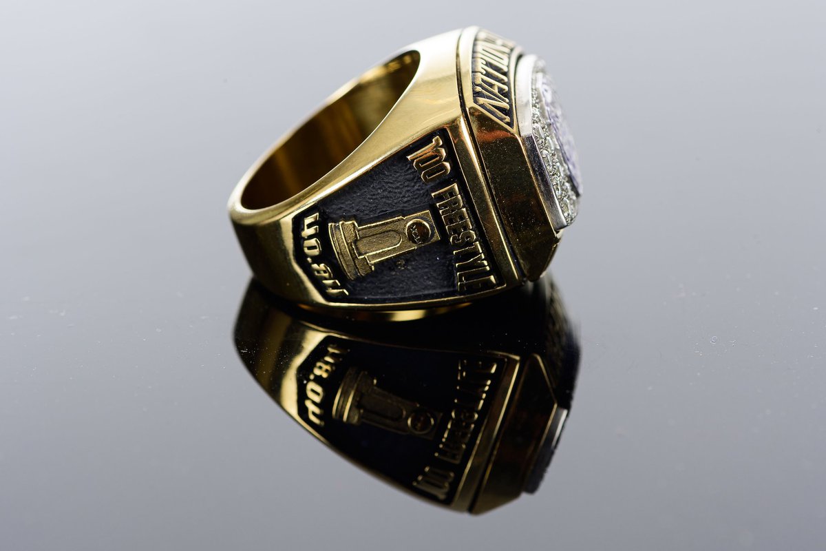 kylesockwell's tweet photo. Brooks Curry's 100 freestyle NCAA Championship ring is a work of art 🥶❄️ https://t.co/wEogXcz7gu