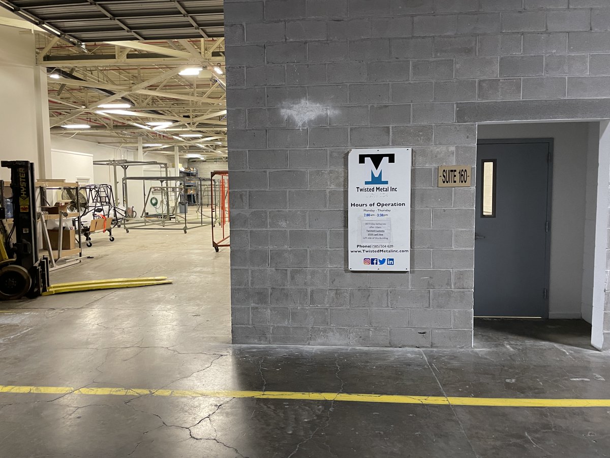 TwistedMetalRoc's tweet photo. New Location, New Setup, and ready for your projects!
#rochesterNY #PowderCoating https://t.co/y1KK5ShdNU