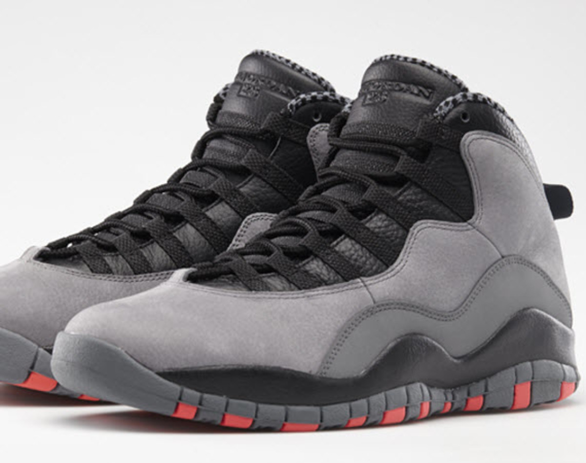 Itz_StarBoss's tweet photo. Anyone interested in some jordan 10 "cool grey" in good condition with box https://t.co/tlwkxNjQoW