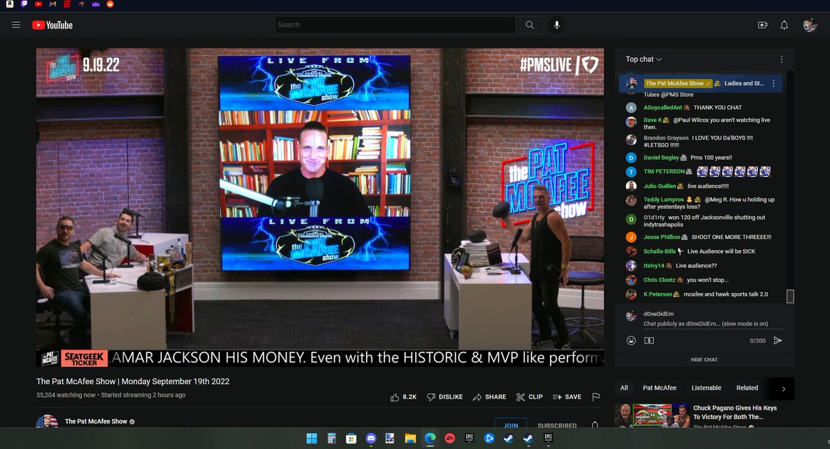 TCIMMusic's tweet image. #PMSLiveInTheTHUNDERDOME

2-0 TAMPA BAY #LFG #freemikeevans 

$ZRICH88