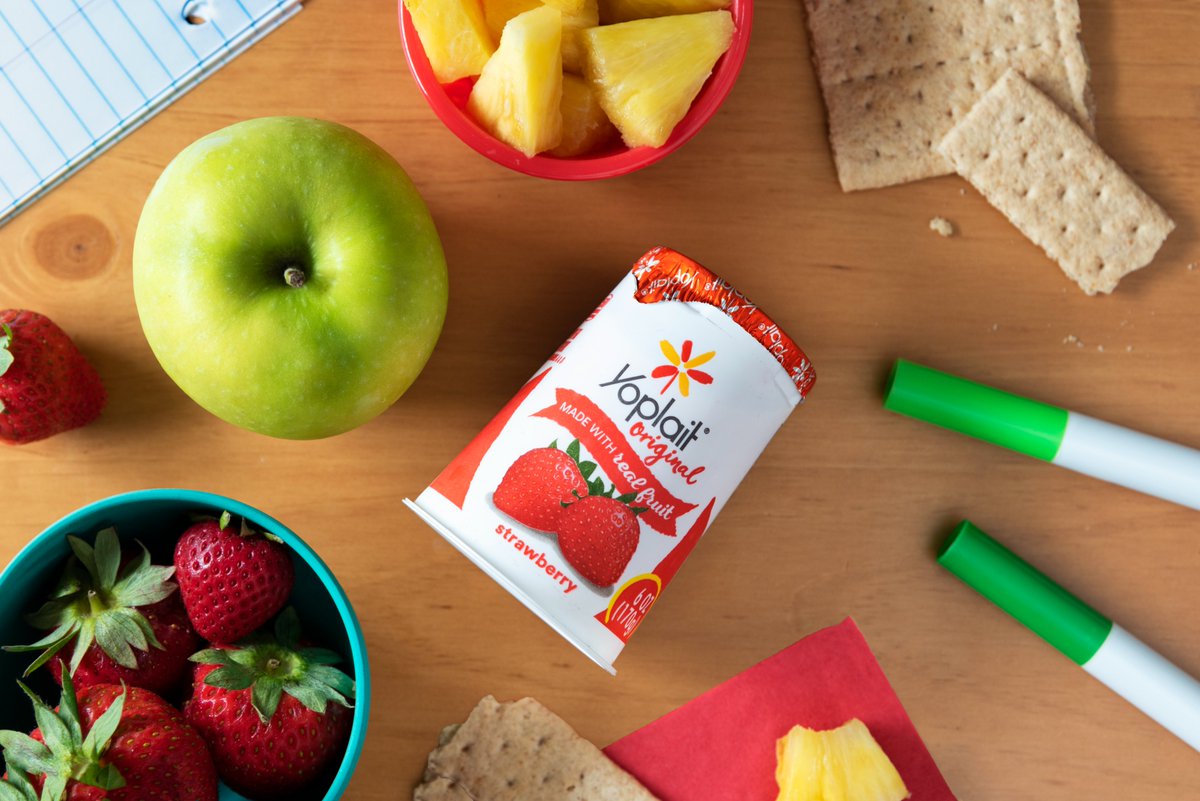Families love an easy after school snack — and we’re partial to the classic flavor of strawberry Yoplait 😋❤️🥄