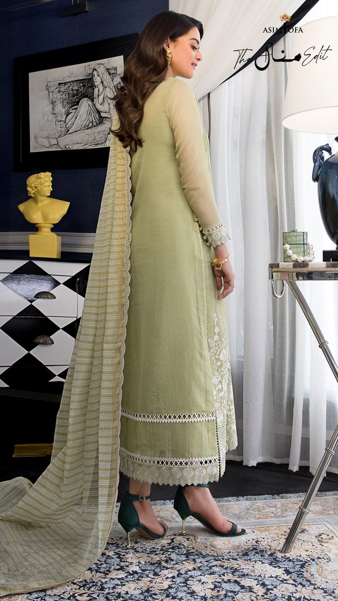 asimjofa's tweet photo. The Minal Edit by Asim Jofa | 3PC | Unstitched Collection | Pre-Booking Starts on 23rd September | 6 PM
AJIM – 10 | Rs. 5,850
This soft pale green ensemble resonates so well with Minal Khan’s mellow personality. 
#AsimJofa #IWearAsimJofa #simplyfestive #unstitchedcollection https://t.co/nbEjLfig8X