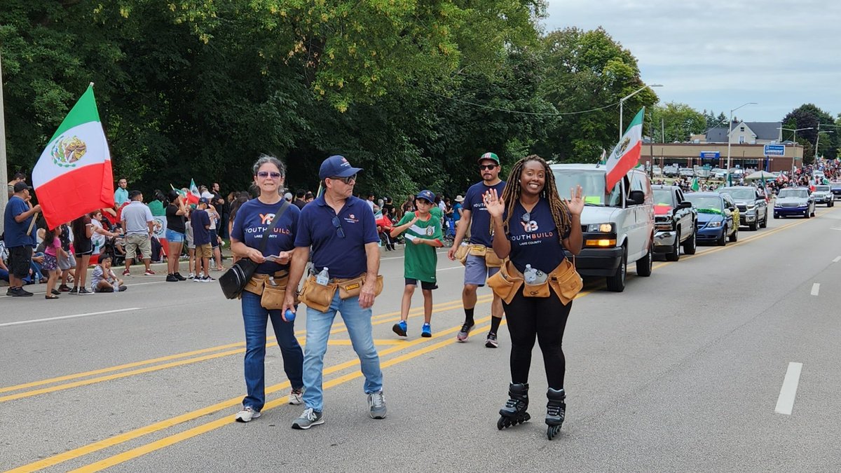 🇲🇽 We had a blast at Waukegan's #mexicanindependenceday parade yesterday! So glad to be apart of this incredible community!