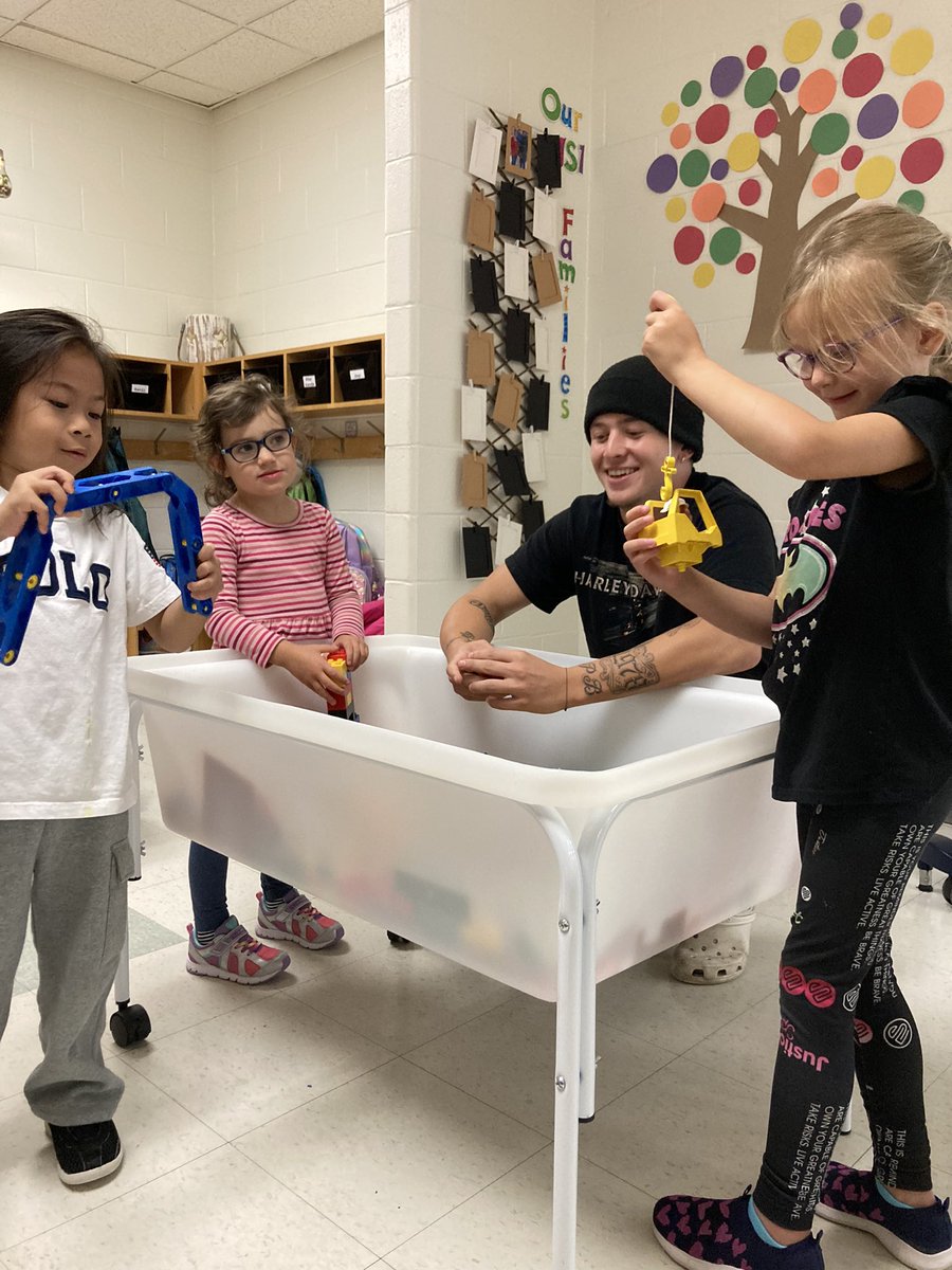 SaintMTHSCoop's tweet photo. Grade 12 coop student Mr Nic has joined Ms Bellem’s kindergarten class at St Luke Nepean and today was his first day on the job.The students will keep Mr Nic very busy.This morning the students had lots of energy for creating lego structures. https://t.co/evj3ZQYSlM