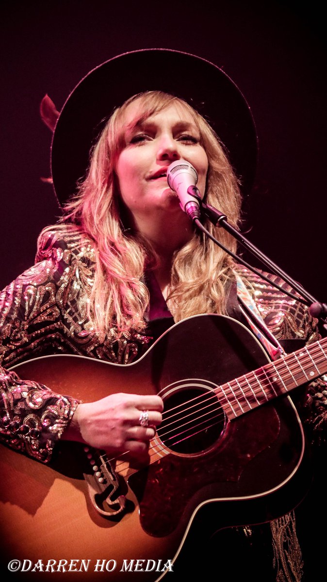 DarrenHoMedia's tweet photo. @annedamusic at @RMTS_Victoria on Saturday, September 17, 2022. Show presented by @gotpop

#AnnedaMusic #McPhersonPlayhouse #GotPop #MusicPhotography #YYJ #YYJEvents #LiveMusic #ConcertPhotography #LiveMusicPhotography #ConcertPics #ConcertPhotos #BandPhotography #FromThePit https://t.co/vJ7k4HUeYN