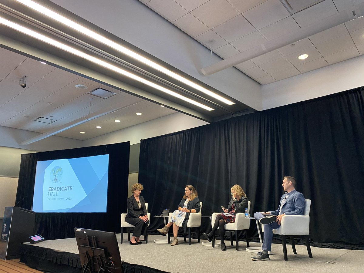 “Science &amp; technology have limitations, while art’s only limitation is our own imagination.” This makes art a perfect weapon to #eradicatehate. It has been a pleasure to discuss the Power of #Art with <a href="/SusanMCorbett/">Susan Corbett</a>, Trish Adlesic, &amp; <a href="/FilmSpitzburgh/">Kathryn Spitz Cohan</a>.