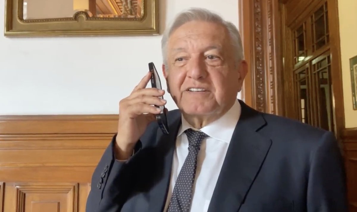LeonEconomista's tweet photo. "Apúrate Mario, hay que armar un fideicomiso que el próximo año son elecciones en EdoMex." https://t.co/a9XXdVZtP3