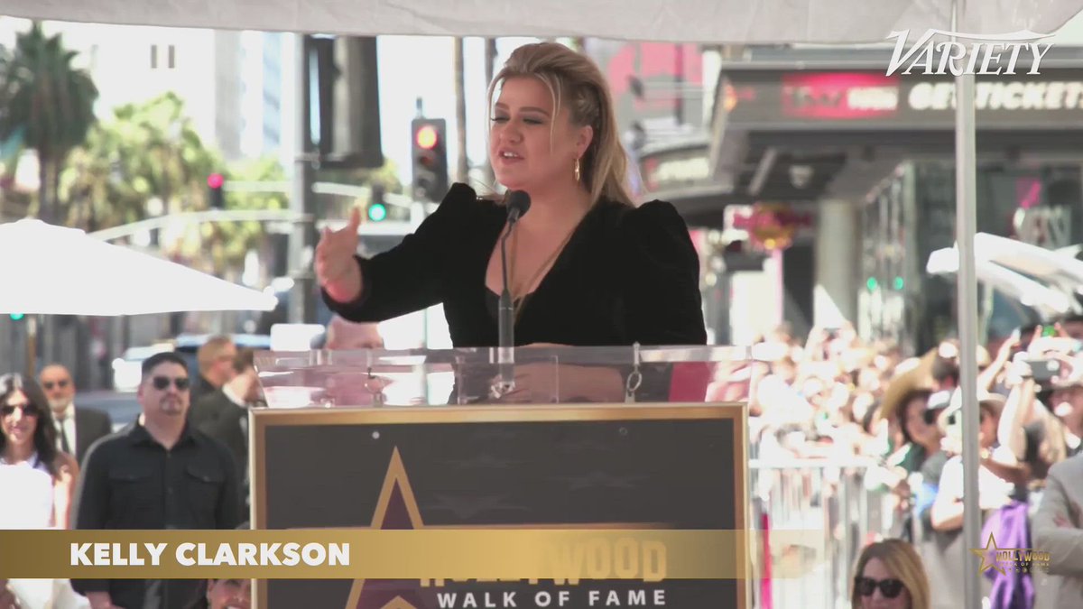 The Kelly Clarkson Show on Twitter "RT Variety Kelly Clarkson thanks her team and family at