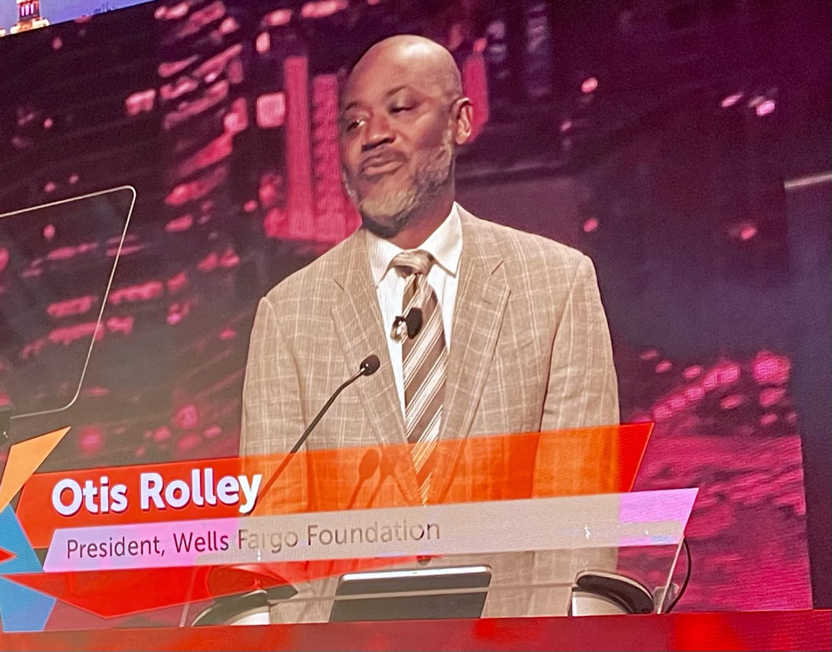 CarolH_CAM's tweet photo. The @wellsfargo Fndtn Chief stresses the urgency & requirement of involving ppl w/ lived experience in poverty elimination programs. Guess what? They fully funded 2 people with lived experience to attend #ProsperitySummit2022 @prosperitynow with #FinancialSecurityCLT @ideas42 https://t.co/wvkChQqRMh