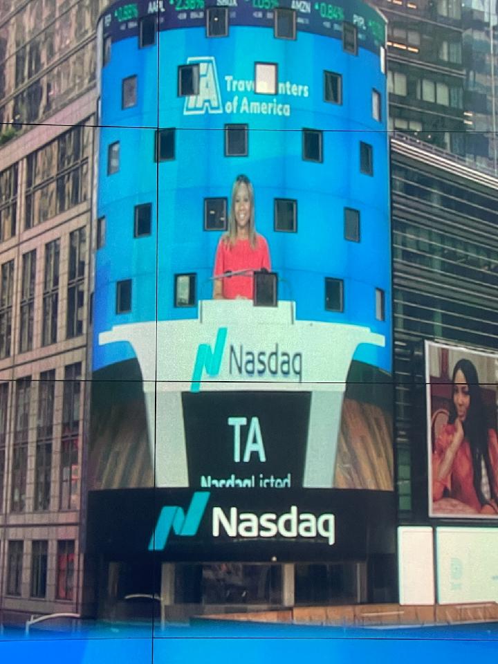 From Park Heights to Wall Street- <a href="/LisaHMalone/">Lisa Malone</a>, who sits on the board at <a href="/TATravelCenters/">TravelCenters of America</a> is on screen in Times Square ready to ring bell <a href="/Nasdaq/">Nasdaq</a>  Give talent opportunity and incredible things happen!   If only the Ole Malonester could get the opportunity.
