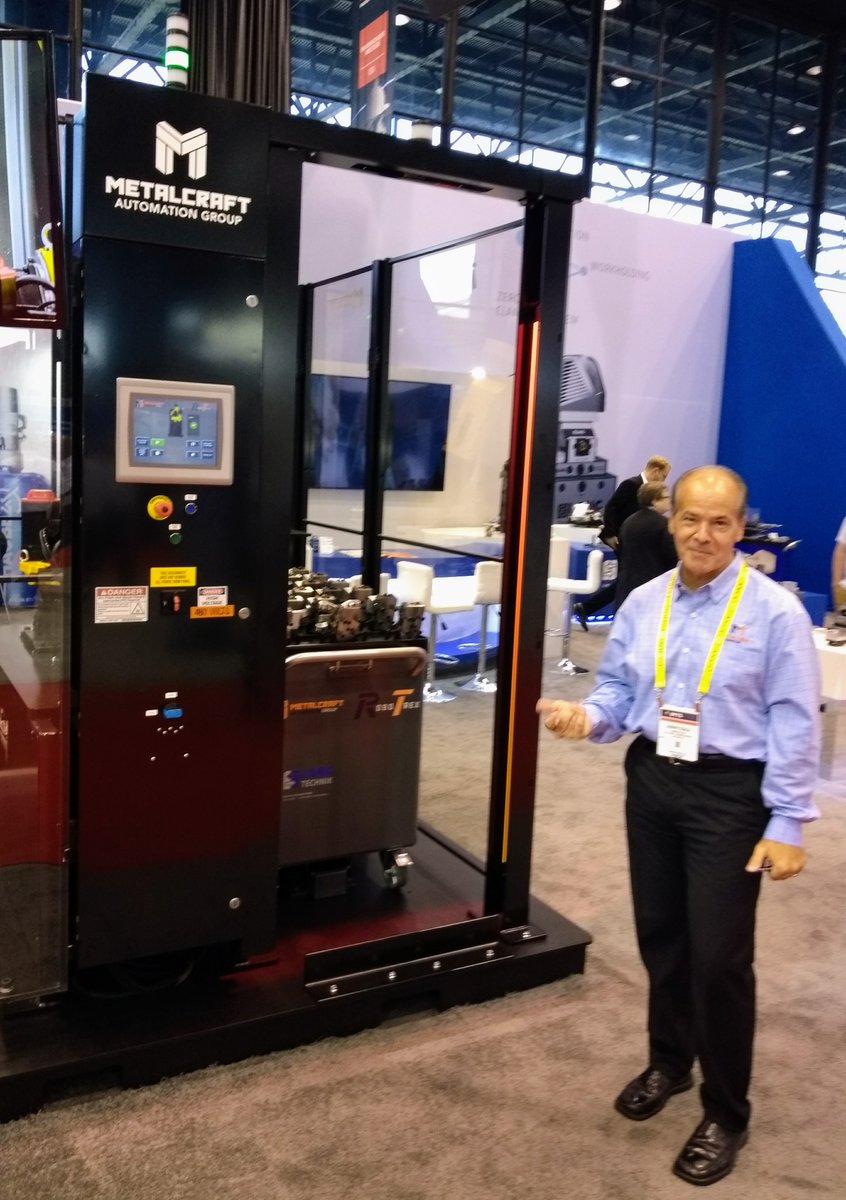 ScalaJoseph's tweet photo. A great week with our Partners #LangUSA during @IMTSchicago #IMTS #IMTS2022 in #Chicago , showing our innovative #RoboTrex #Automation System. We look forward to Plant Tours at our #WestBend Facility, & further engagement with many of you in the near future! https://t.co/To0gdsCher