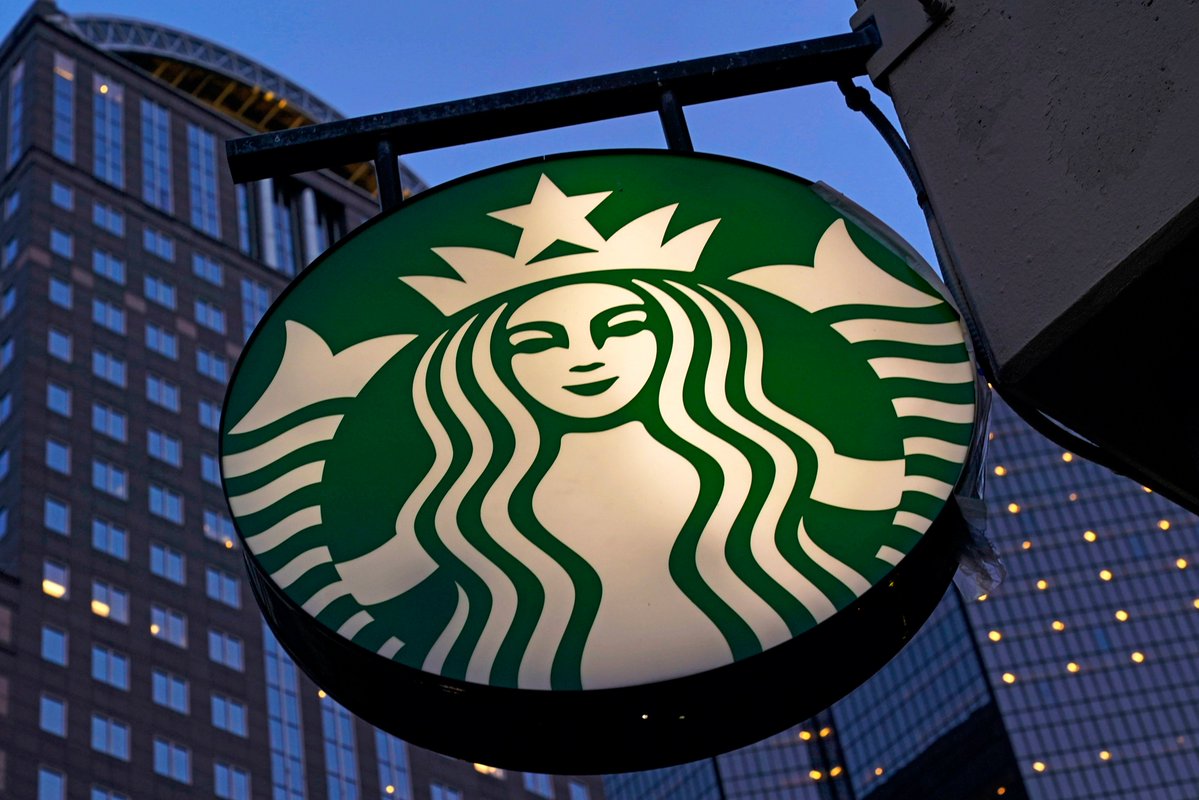 Starbucks says it is ending sick pay for #COVID19 starting October 2, ending paid time off for COVID illness, self-isolation and vaccine side effects.

The average Starbucks barista salary is about $34,000 — less than 2% of what the CEO makes ($20.4 million last year).