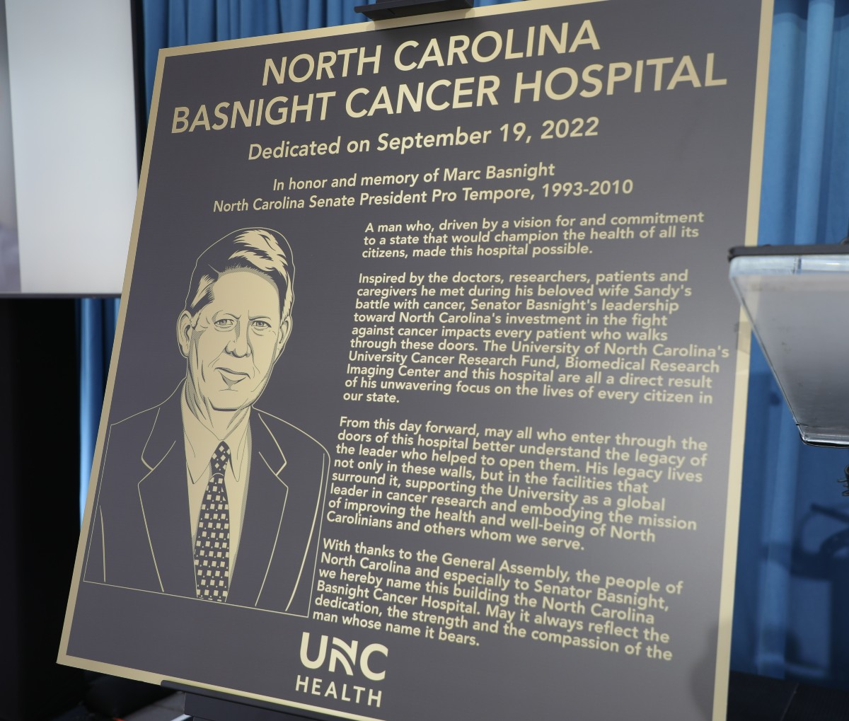 KevinGuskiewicz's tweet photo. It was an honor to join so many current and former state leaders on campus today to dedicate the new North Carolina Basnight Cancer Hospital. We are grateful for #MarcBasnight and his commitment to cancer care and research here in North Carolina. https://t.co/EC0yohWmmq
