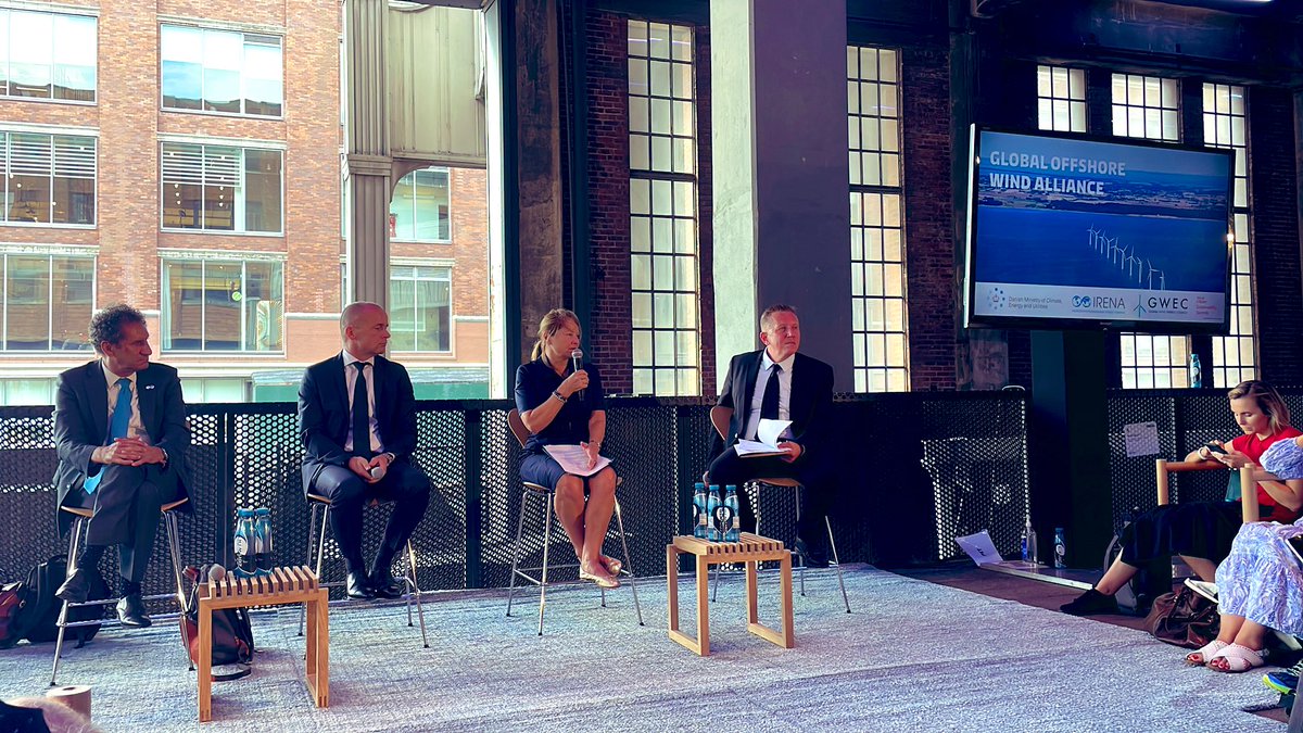 Anna-Marie Laura tweet media