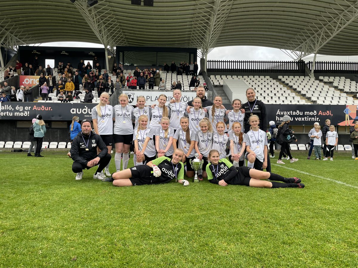 Deildarmeistarar, Íslandsmeistarar og Bikarmeistarar 🏆🏆🏆🤍🖤