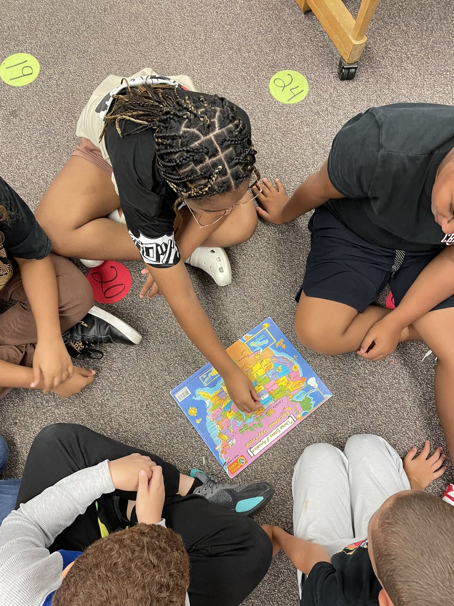 Mrs. Carolan tweet media