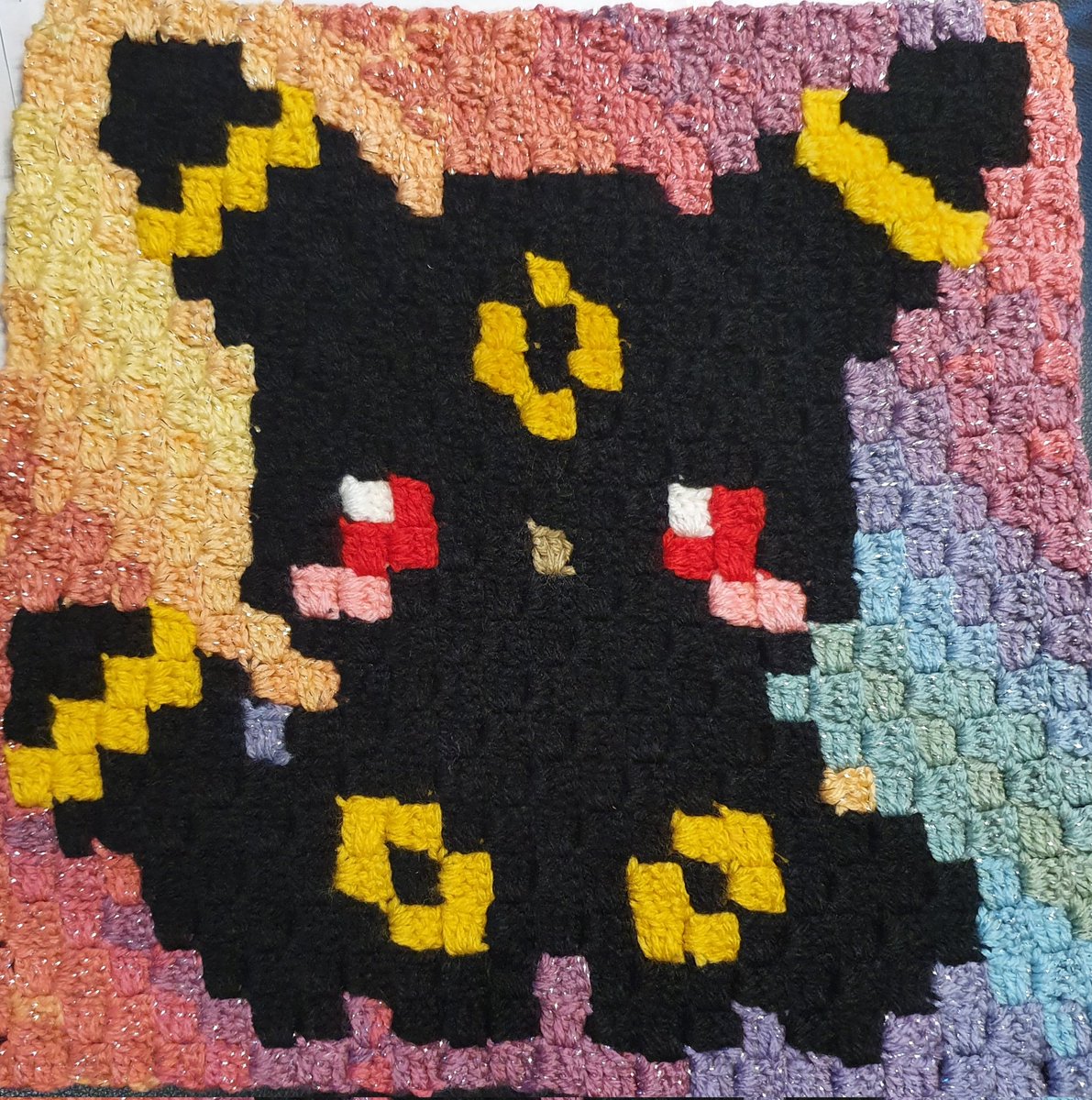 StrayPeters's tweet photo. Eevee evolution c2c blanket 

Umbreon complete!  Just need to work on a better technique to make it more "blocky" 

#crochet #crochetersofinstagram #c2ccrochet #c2cblanket #pokemon #umbreon #crocheteveryday #eevee #crochet_relax #crochetaddict https://t.co/P1p2jHmdNL