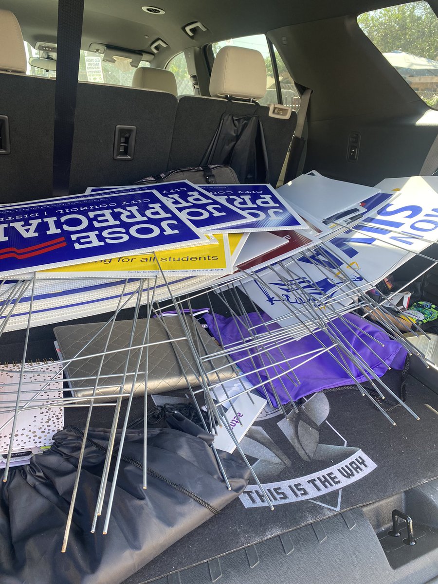 ABrenda's tweet photo. The campaign life.
Driving today listening to the clinking sounds of yard signs is shit you not, so relaxing…
As tiring and stressful I love the work 💙 #demlife #campaigns #yardsigns #democrats https://t.co/O9wwOJp3bL