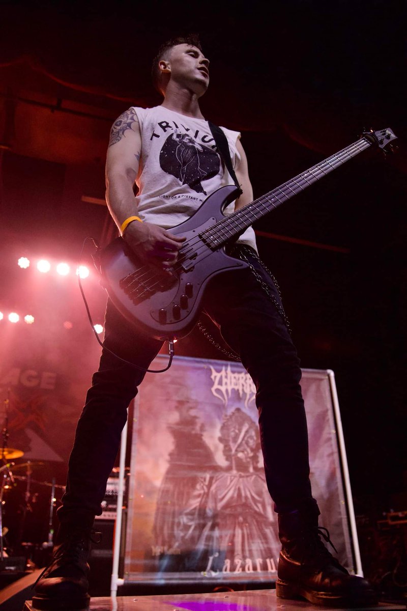 ZherraOfficial's tweet photo. ☠️Marquee Theatre☠️

#zherra #music #heavymetal #hardrock #photography #professionalphotographer #professionalmusician #marquee #tempe #asu #millave #damageinc #metallica #avengedsevenfold #livemusic #epicpicture #kramerguitars #ironmaiden https://t.co/7AducNUuES