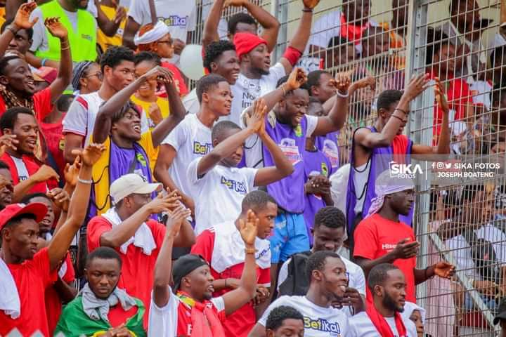 AKBN1935's tweet photo. Thank you 🙏🏾 our amazing fans for showing up in your numbers yesterday to support us. 
Unfortunately the results did not go as planned BUT we have only one ASANTE KOTOKO !!!

Kum Apem a Apem Beba 

Fabulous, we stick together 🙏🏾🔥🔥🔥 https://t.co/2ji5ilDcYN