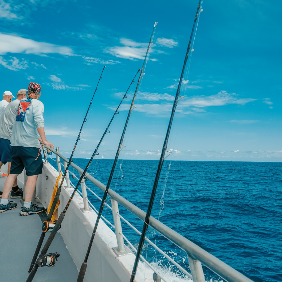 CaptMichaelFish's tweet photo. "Ready Rod Reels Reach Really Rad Rails" (circa 2022, colorized) 🎣🌊
.
Book a party boat fishing trip now!
Link in our bio or call (305) 664-8070
.
#captainmichael #boat #florida #fishing #islamorada #vacation #islandlife #sea #sealife #fishtrip https://t.co/0X5k8CvjXL