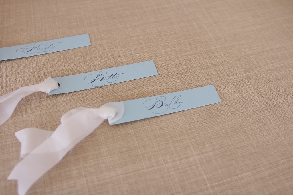 GoldLeafInk's tweet photo. Wedding details with place cards. Modern calligraphy details. Blue wedding paper products. #goldleafcalligraphy #vintagevibes https://t.co/TPPFqunIQh