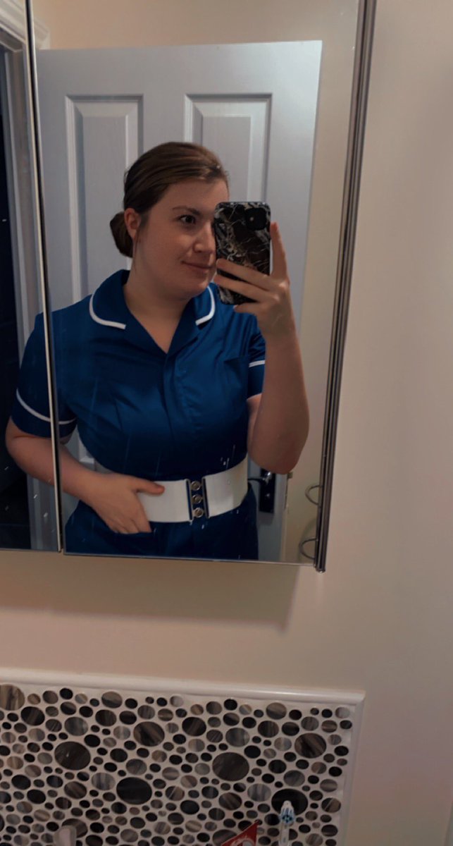 chloejsummers's tweet photo. First day as a Registered Nurse done 👩‍⚕️🎉 https://t.co/IjDo4E2XCW