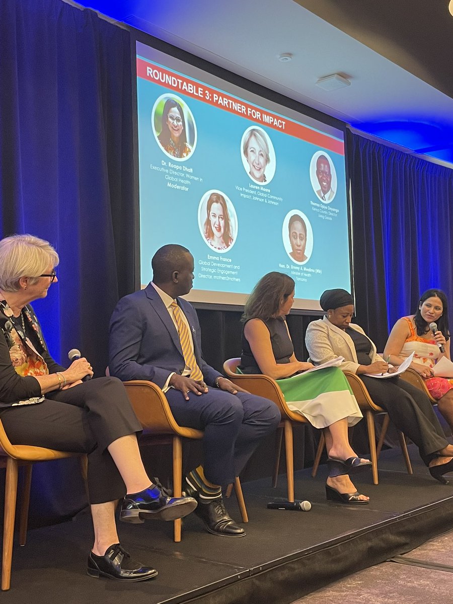 You always hear me talking about bringing more nurses “To the table”. These incredible leaders are helping us build it. #UNGA @RoopaDhatt @womeninGH @TEFrance @m2mtweets @SANTE_BF @ummymwalimu @Living_Goods @JNJGlobalHealth #UNGA77 #ActForHealthWorkers @FHWCoalition