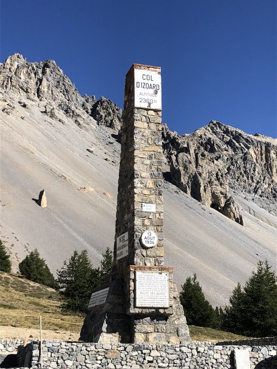 edalmea's tweet photo. Il Col d’Izoard in #Francia è uno dei “giganti” sulla Route des Grandes Alpes. Un valico che amiamo per le sue incredibili formazioni rocciose. #OnTheRoad #Travel @NonSoloTuristi @viaggiatori @IT_AtoutFrance @BarbaraLovato1 https://t.co/0Y9b8TO4zd