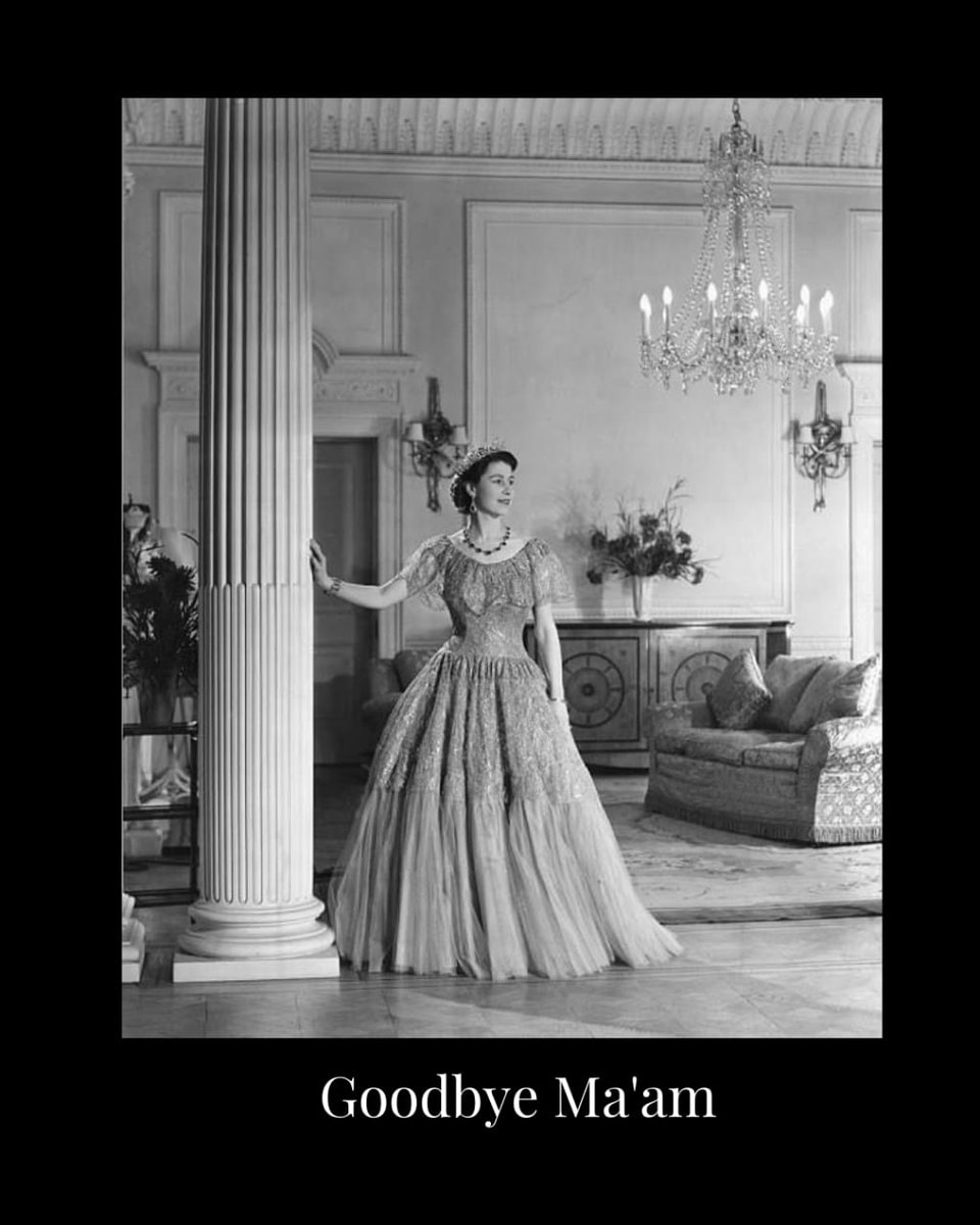 Goodbye Ma'am 🇬🇧

#Queen #QueenElizabethII #buckinhampalace #RIP #Respect
