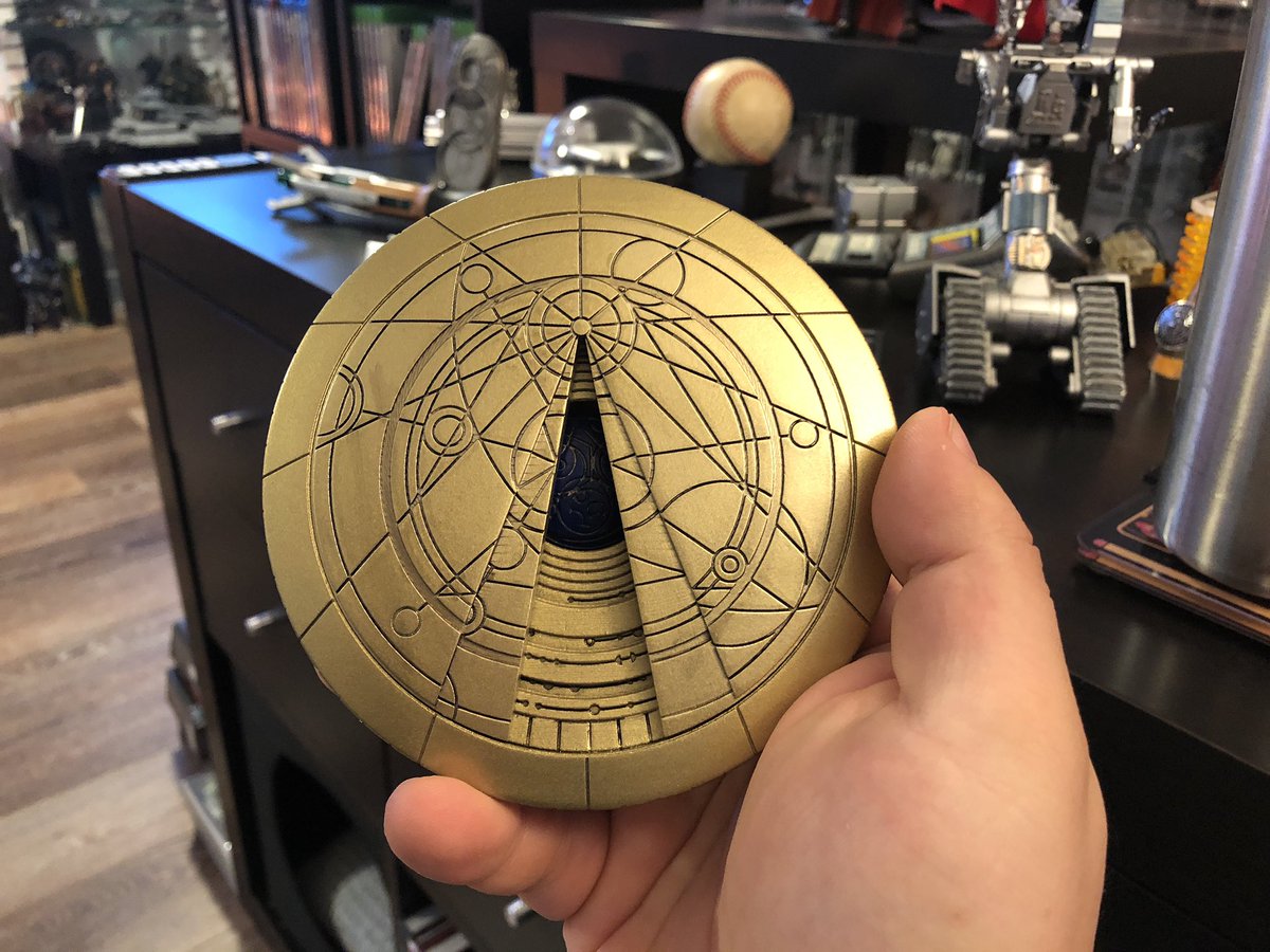 GeekToyLove's tweet photo. Finished assembling the Confession Dial from the #DoctorWho episode Heaven Sent
3D printed in resin on an Anycubic photon mono X, finished in high quality automotive paints and lightly weathered. I might add another 1 or 2 Who replicas down the line
#2022Projects #GeekDen https://t.co/OEC6PsDnbg