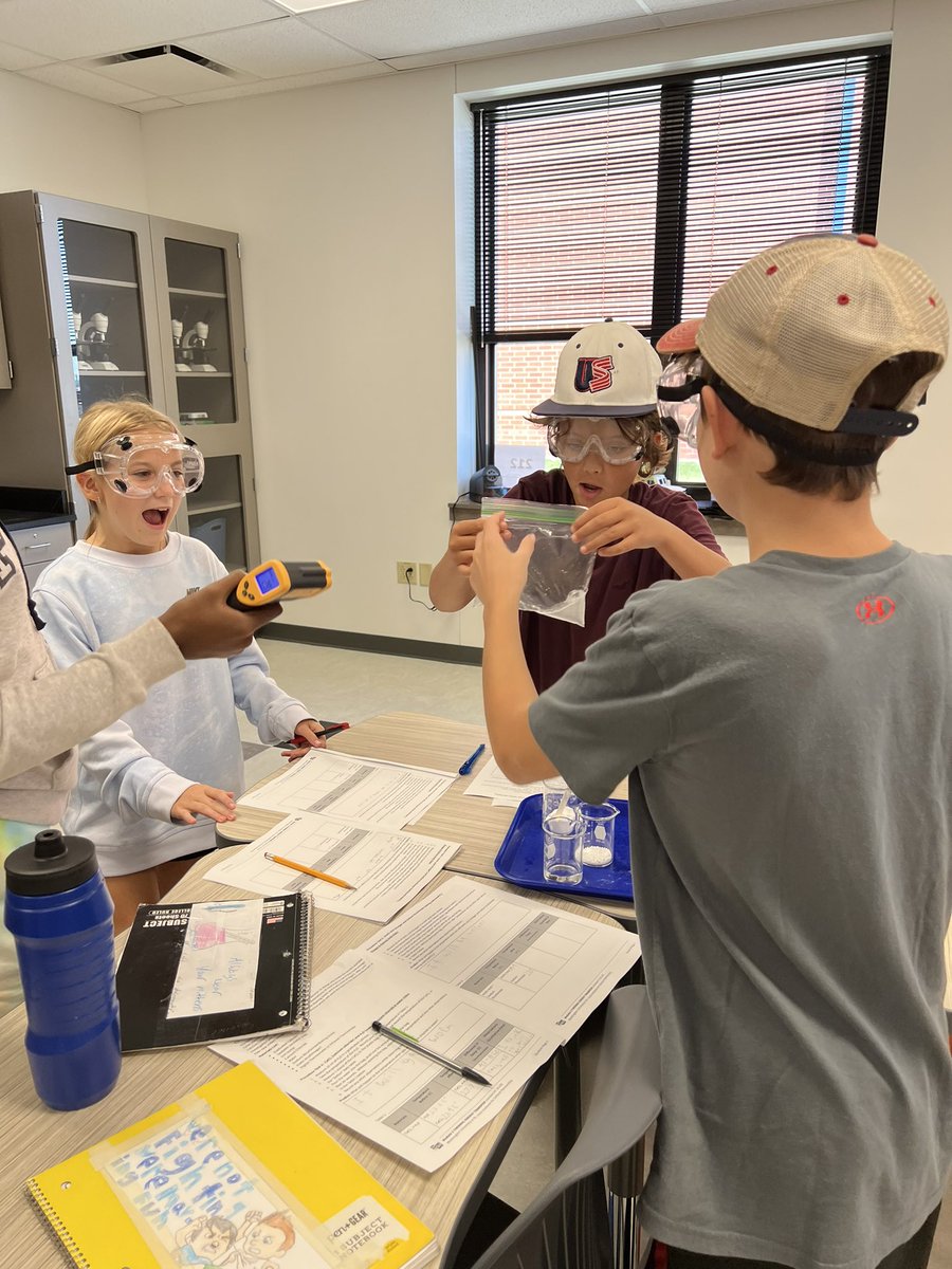 mshannahpech's tweet photo. Can chemicals release and absorb energy?? Ask my kiddos! https://t.co/t91ixIbNTv