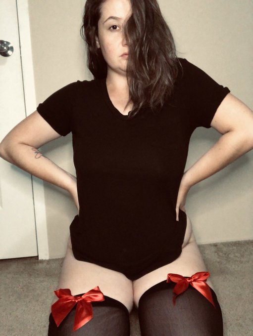 New stuff out now! Do you like my stockings?!?! 🤤😜💦 https://t.co/BB5hD4N20s<a href="/tag/thickgirls"class="tags"><span>#thickgirls</span></a><a href="/tag/milf"class="tags"><span>#milf</span></a><a href="/tag/onlyfans"class="tags"><span>#onlyfans</span></a><a href="/tag/onlyfansgirl"class="tags"><span>#onlyfansgirl</span></a>