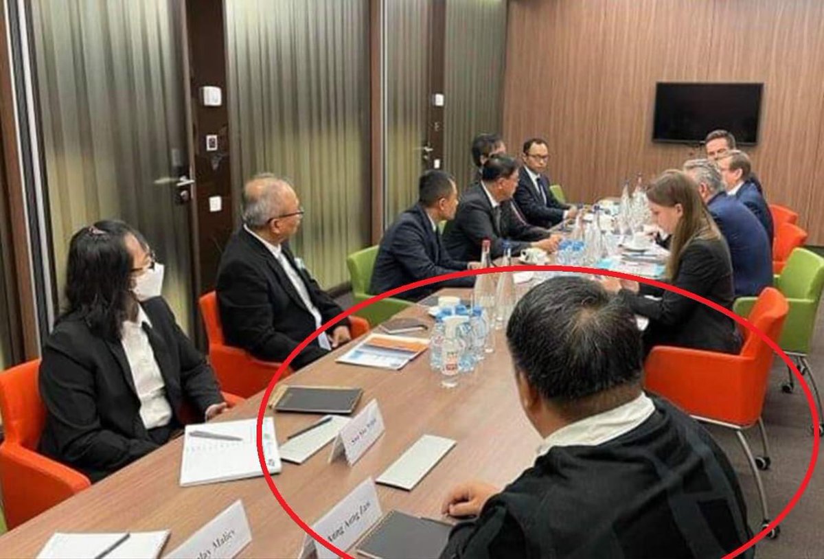 မင်းအောင်လှိုင် လက်ထွက် ထိပ်တန်း ခရိုနီလက်သစ်  24 hours ကုမ္ပဏီ ပိုင်ရှင် အောင်အောင်ဇော်
Read more-> t.me/khitthitnews/5…