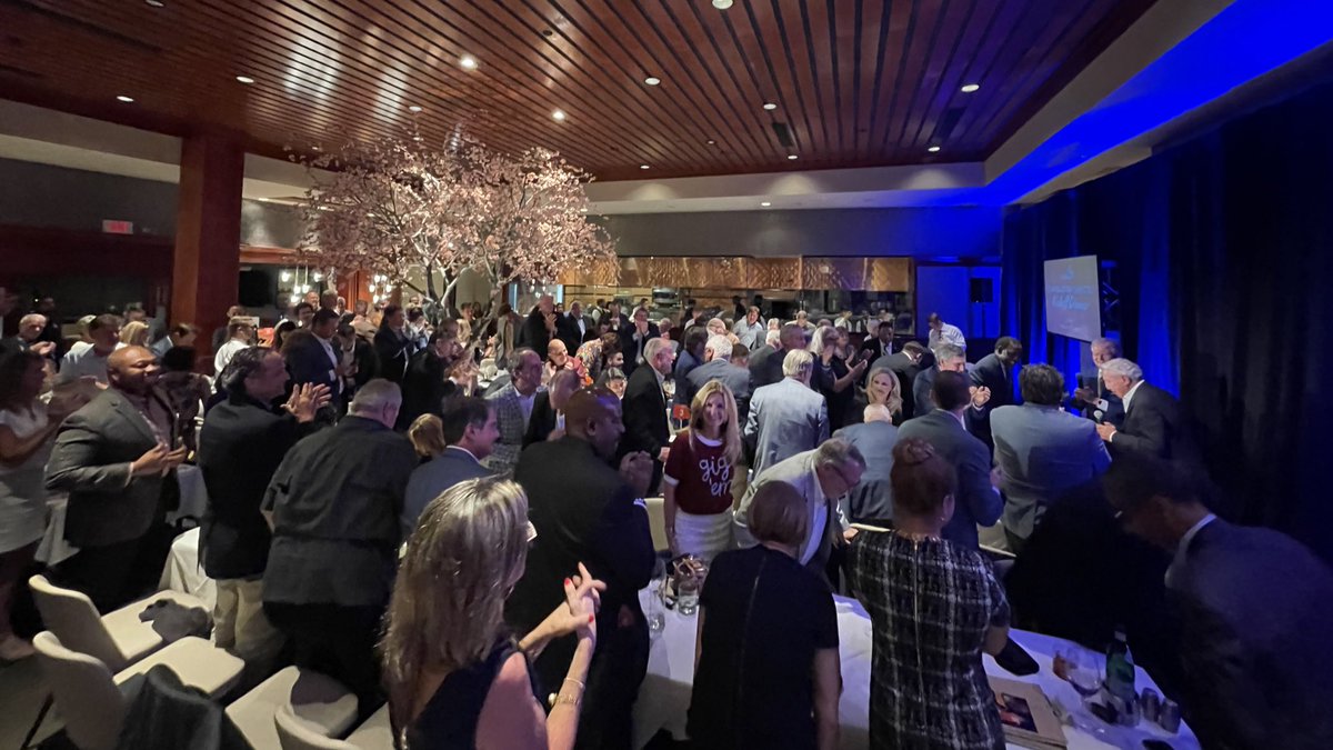 FCSports's tweet photo. A well-deserved standing o for Coach Corso! #KickoffDinner https://t.co/1j03W54JZh