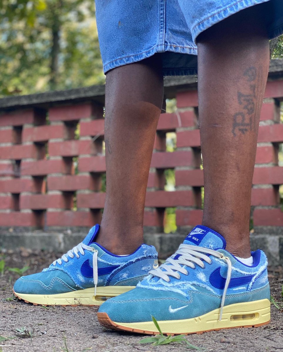 alabamatattoo27's tweet photo. WELL, it’s #Airmaxmonday I’m done distressing so might as well‼️🤷🏾♂️ Day 19 of my #30daysofkickschallenge #stuntmanapproved #kotd #airmax1dirtydenim #snkrsliveheatingup #snkrskickcheck https://t.co/sRlCWcoqg1
