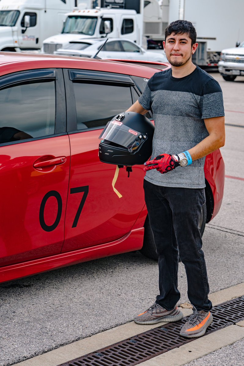 NathanielzzzO's tweet photo. Track day snaps 📸 @zay_d_ everything you can imagine is real 🎨 https://t.co/4R8gyQPgct