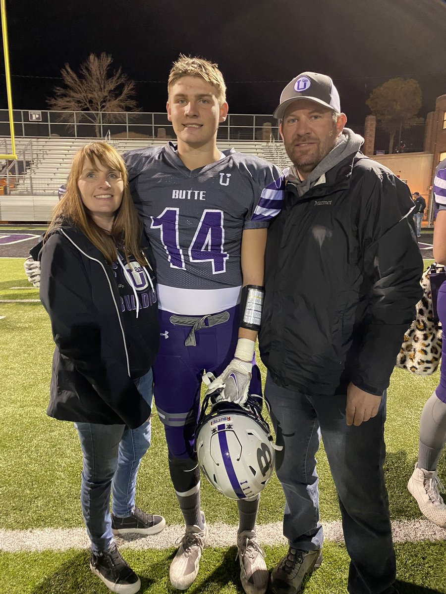 AlexWatson61104's tweet photo. Thank you for all you’ve done for me. Wouldn’t be where I am today with your support everyday❤️. @GreyArie https://t.co/u11BvUZsYL