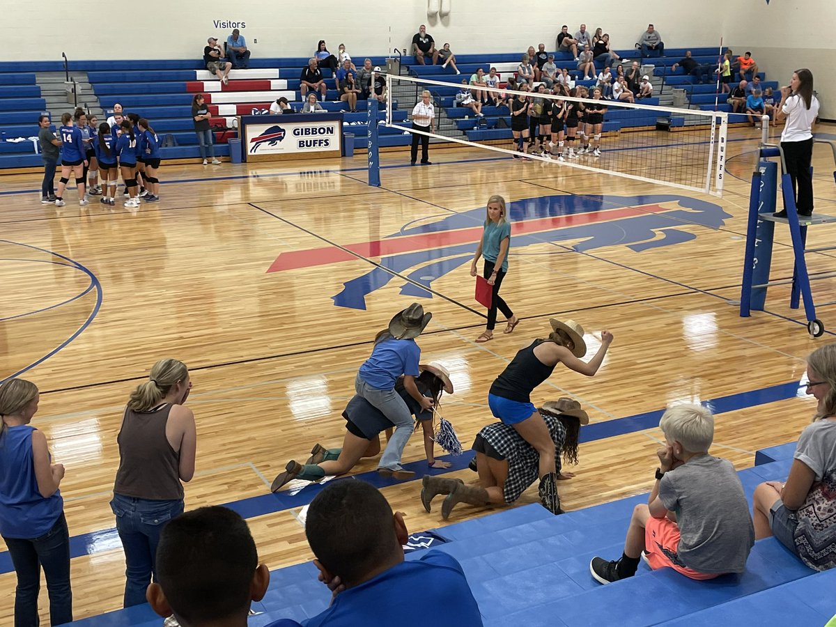keri_waddle's tweet photo. The varsity girls showed great support for their teammates!!! Way to cheer!!! #ghsbuffs https://t.co/bRKMtQd5qR
