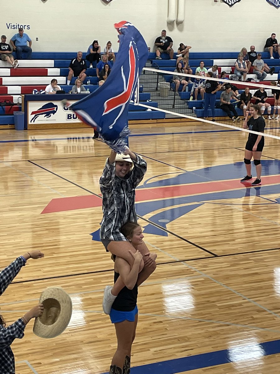 keri_waddle's tweet photo. The varsity girls showed great support for their teammates!!! Way to cheer!!! #ghsbuffs https://t.co/bRKMtQd5qR