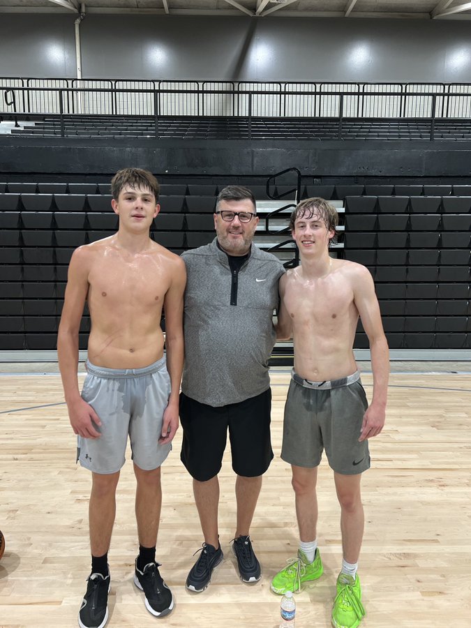 Thank you <a href="/coachAP/">Andy Pennington</a> for stopping by our practice today. <a href="/UAH_MBB/">UAH Men's Basketball</a>
