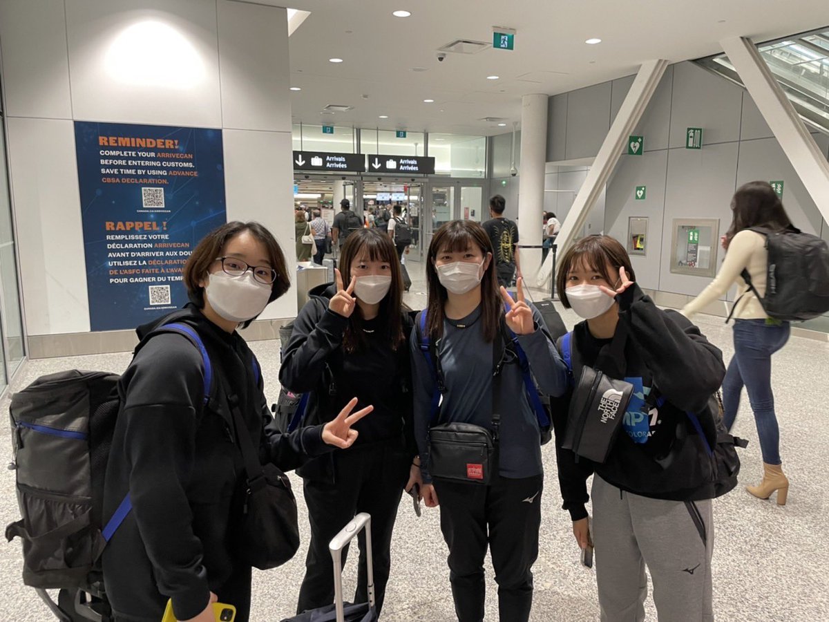 hb_CurlingTeam's tweet photo. カナダのトロントに到着しました。🇨🇦
初めて一般の海外ツアーに出場します✨
頑張ります💪

#KWFallClassic
#北海道銀行リラーズ https://t.co/NDUFZyD2tm