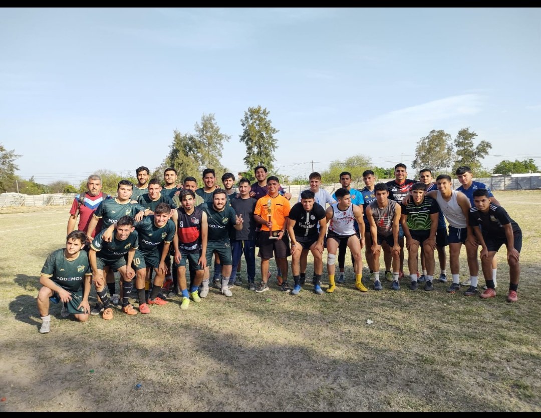 FranjaUcse's tweet photo. 💜 ¡GRACIAS POR ACOMPAÑARNOS! 💜

📍El día sábado, en la instalaciones de nuestra Casa de Estudios, llevamos a cabo el Torneo Deportivo "Franja Morada" que contó con disciplinas como:
👉🏼 Futbol Masculino F11 ⚽
👉🏼 Voley Mixto 🏐 https://t.co/9RJZp7H6xV