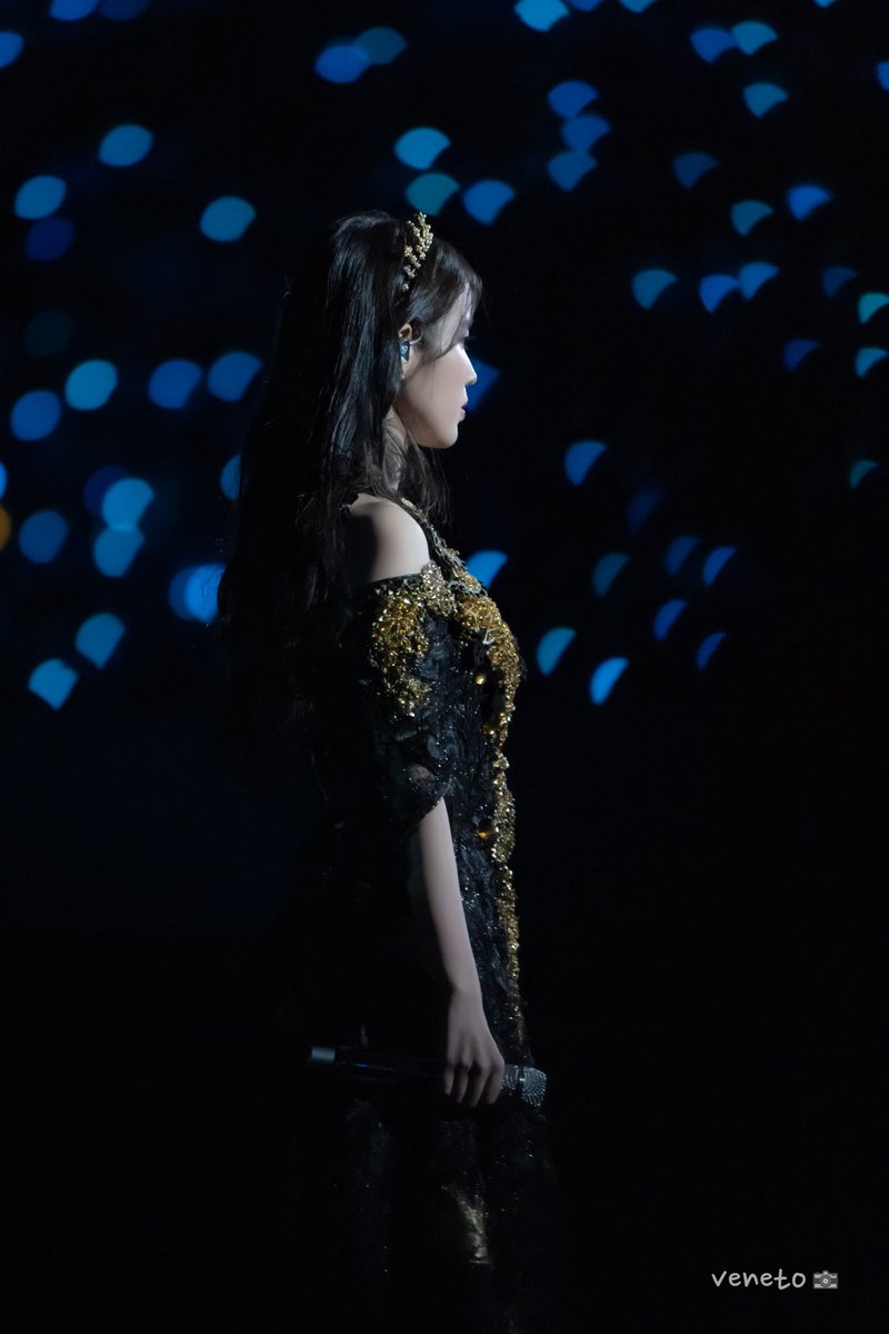 venetostory's tweet photo. 220918 아이유 골든아워 #아이유 https://t.co/WgwIEYW4OT