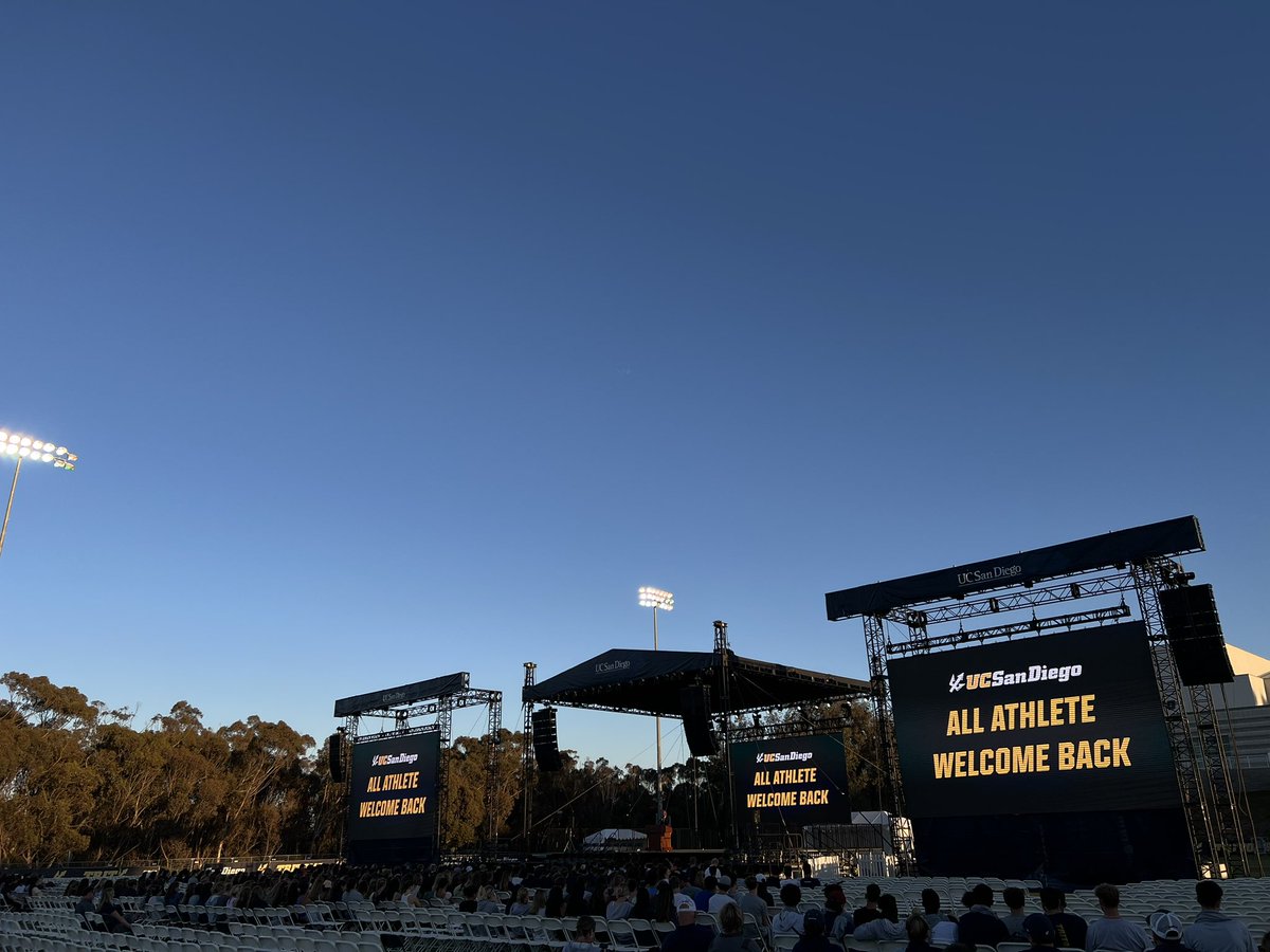 Back on campus and loving it! 🤩

#GoTritons 🔱