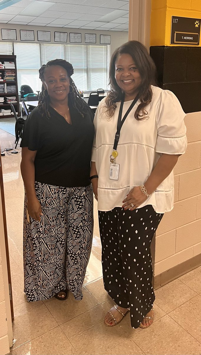 mapeducate's tweet photo. A very productive collaborative day as we utilized hands-on data protocols @NCPSchools #FairviewElementary @SolutionTree https://t.co/6jzTbz3zmO