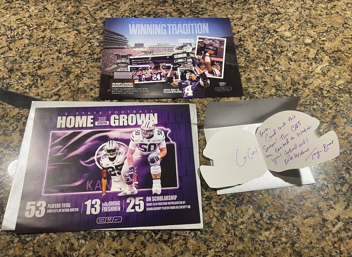 Callen_Barta06's tweet photo. Thanks for the love!💜@spedbraet @KStateFB https://t.co/RMGpZ22bQD