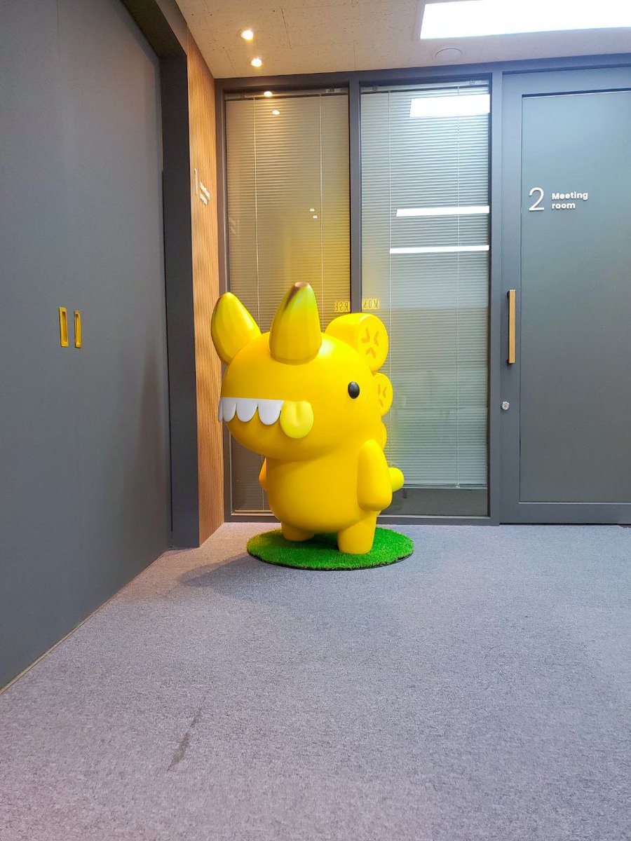 FruttiDino's tweet photo. Lemme introduce you to our new work buddy ๐
#Banacus coming alive๐ฆโค๏ธ
Real cute, real frutti ๐๐ฆ
Like if you wanna take a photo with him๐
#Fruttidino #Monoverse #Tuesdayvibes #work #buddy #figure #Gamefi #cute #dino #blockchain #web3 #NFT #NFTcommunity #banana https://t.co/5LxaaN7ggk