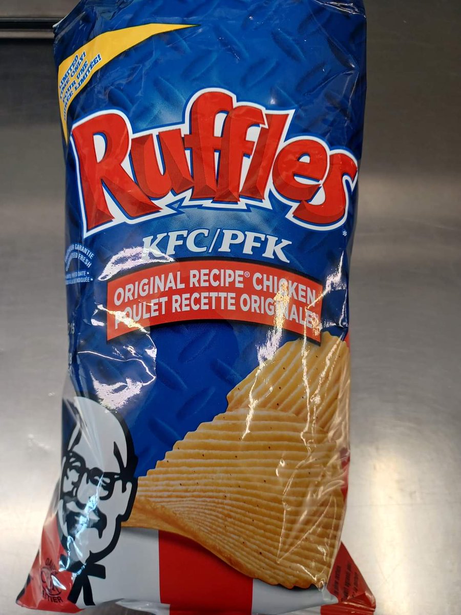 BeckShepherd1's tweet photo. @__tricck @MoistCr1TiKaL canadian KFC ruffles https://t.co/qO02rOYnVV